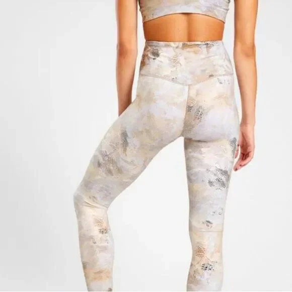 Athleta Elation Ultra High Rise Gilded Tight Cream Gray Subtle Metallic Gold S - Picture 2 of 6